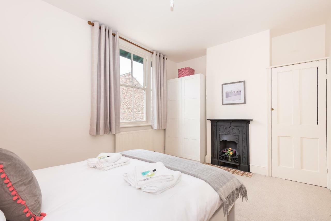 Charming Base For 5 Near Bishy Rd Pass The Keys York Exterior foto